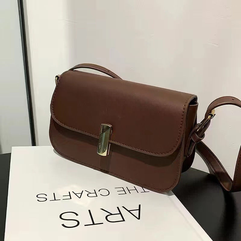 New Spring and Autumn Vintage Saddle Bag Woman Bags 2023 New Fashion Shoulder Underarm Bag Solid Color Women's PU Bag