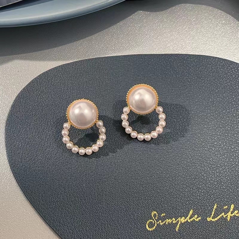 Pearl Stud Earrings Sterling Silver Needle Korean Style Graceful and Fashionable Personalized Minority Design Earrings