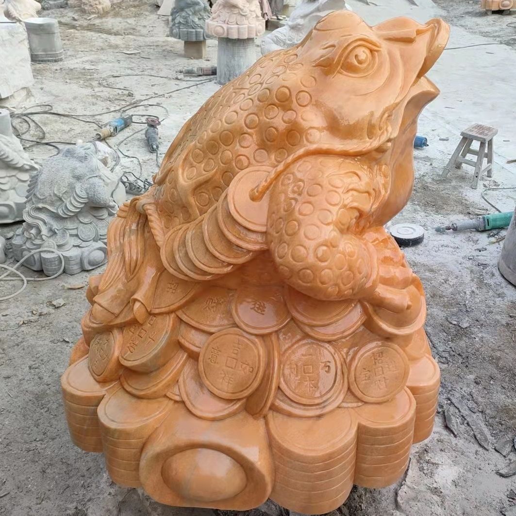 石雕晚霞红金蟾天然石头雕刻镇宅办公桌家居饰品风水生财金蟾摆件