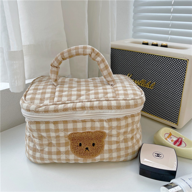 Cute Cartoon Bear Cosmetic Bag Large Capacity Portable Toiletry Bag Travel Storage Bag Niche Skin Care Products Buggy Bag