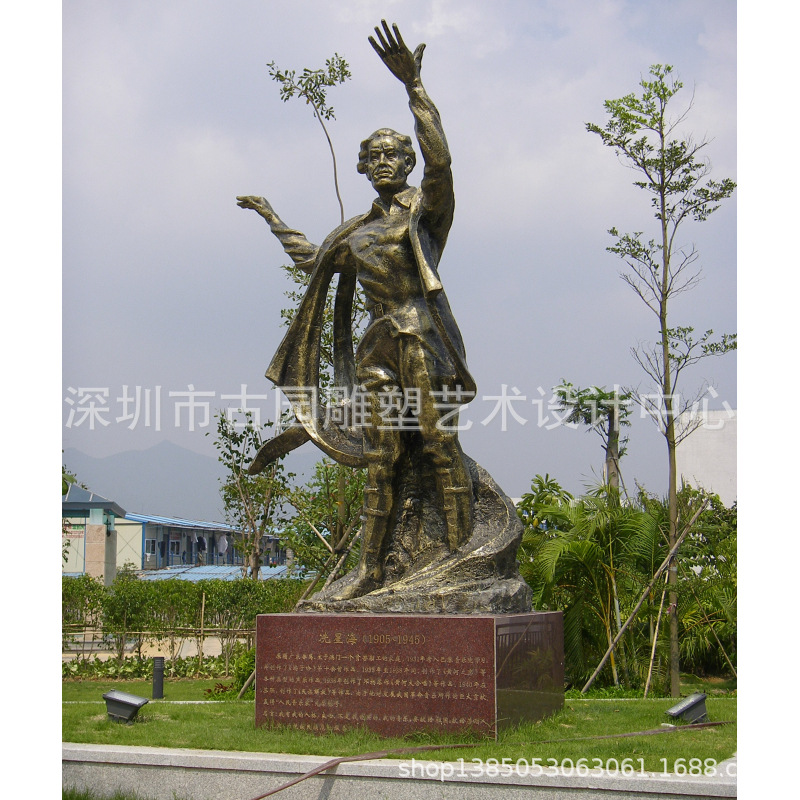 铸铜人物雕塑制作户外玻璃钢仿铜红军战士八路军红色文化景观雕像