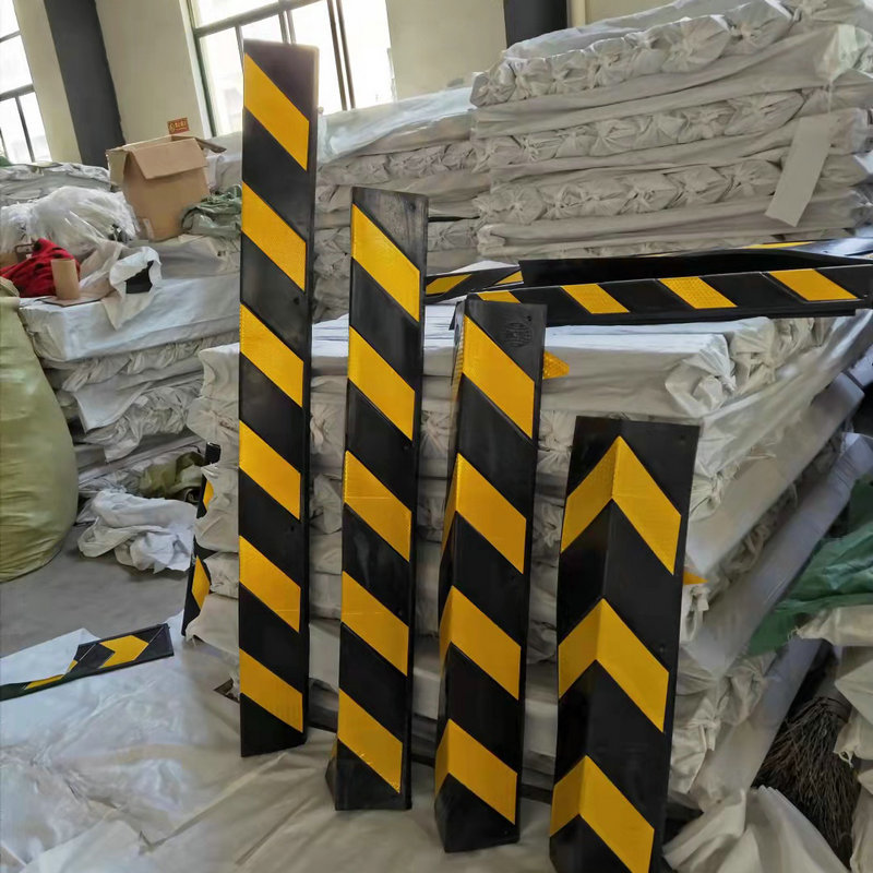 停车场橡胶护角条超宽1200*150*10反光警示缓冲直角包防撞条批发