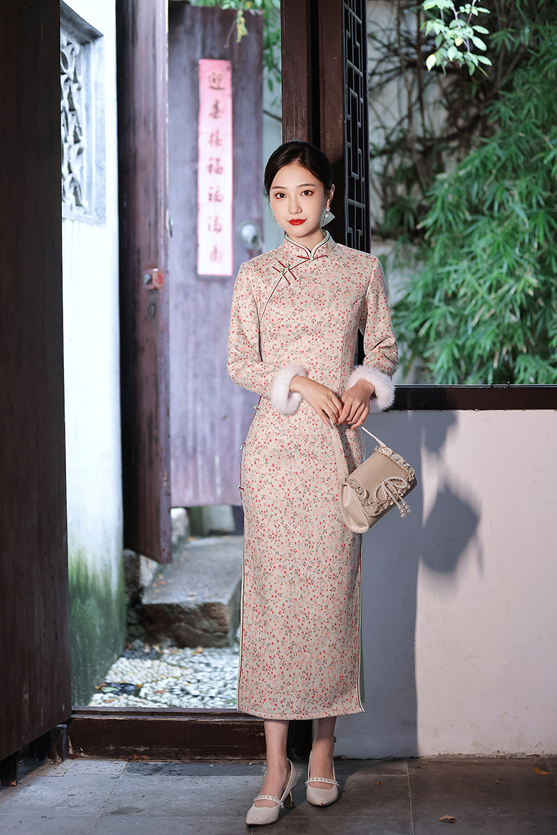 改良旗袍2021年新款大袖毛呢年轻款女高端气质秋冬季冬款加厚长袖