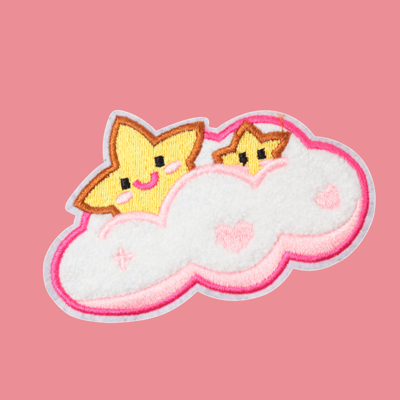 4万个精致可爱卡通图案刺绣布贴 小兔小熊补丁 创意儿童服装批发刺绣