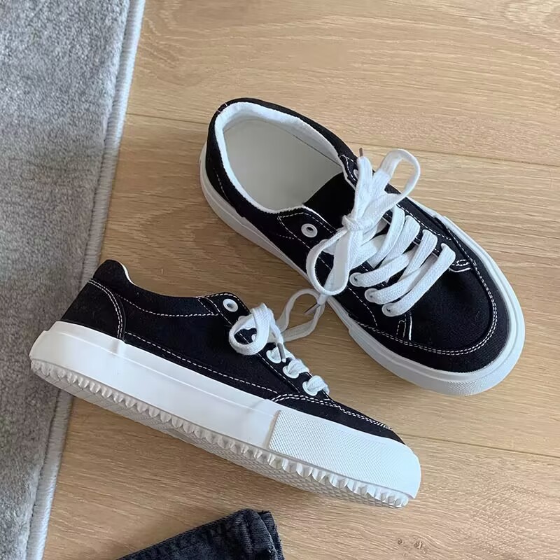 小白酒红色帆布鞋女2024夏季新款学生小众百搭鞋子女爆款休闲板鞋