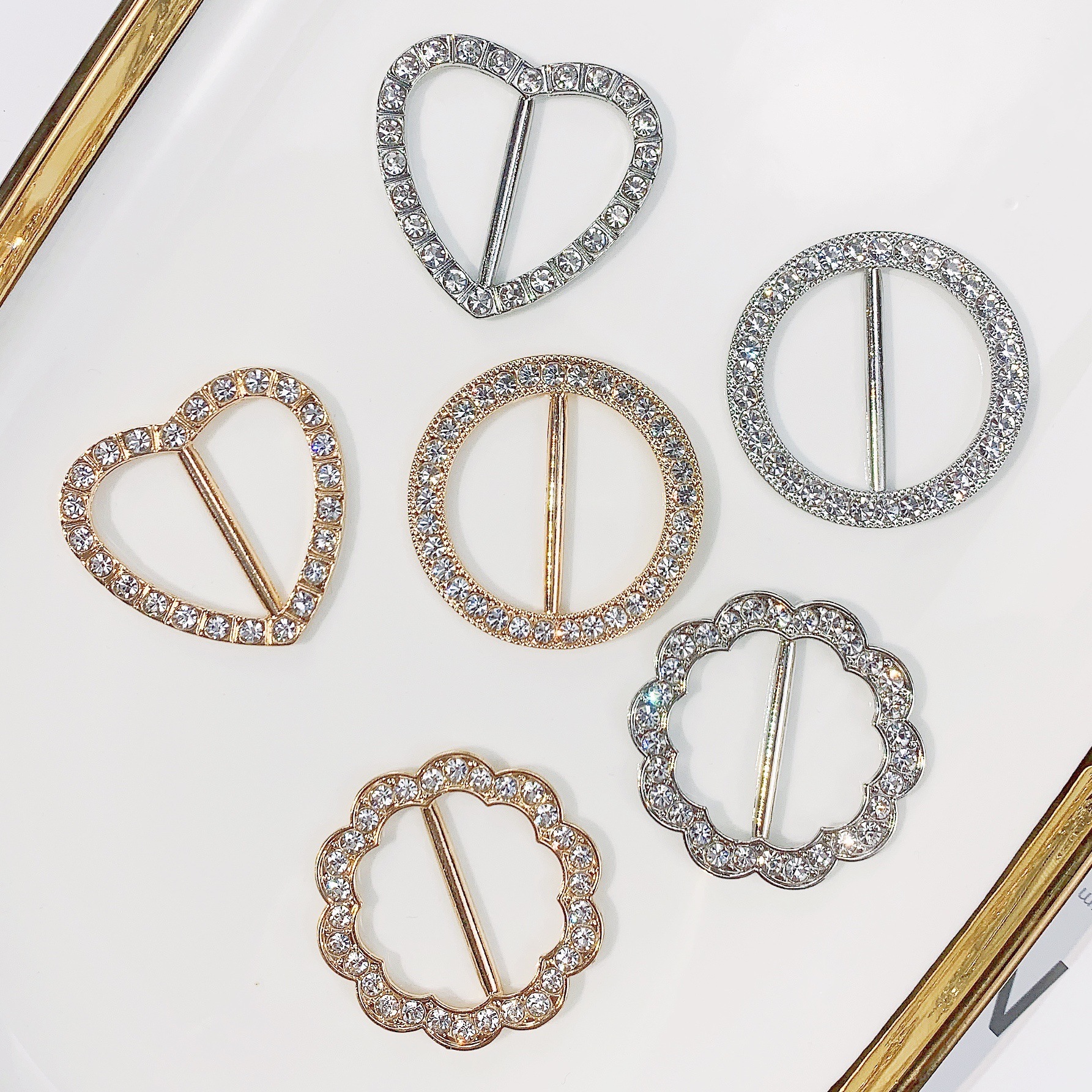 厂家现货衣角打结扣衣服扣环t恤下摆丝巾扣韩版合金水钻配饰