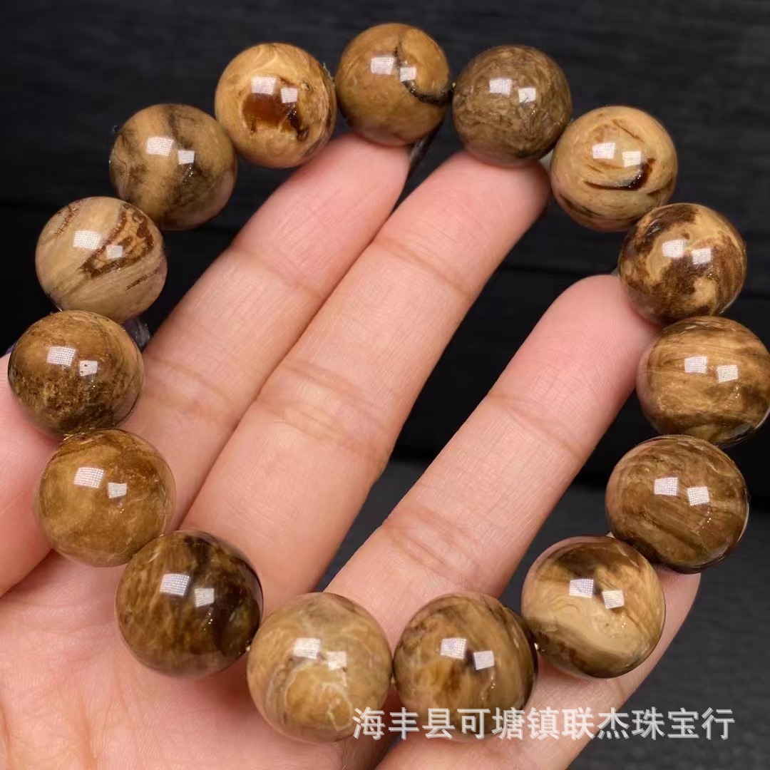琥珀蜜蜡缅甸根珀溶洞手串色泽厚重油润细腻配饰品男女百搭通用款