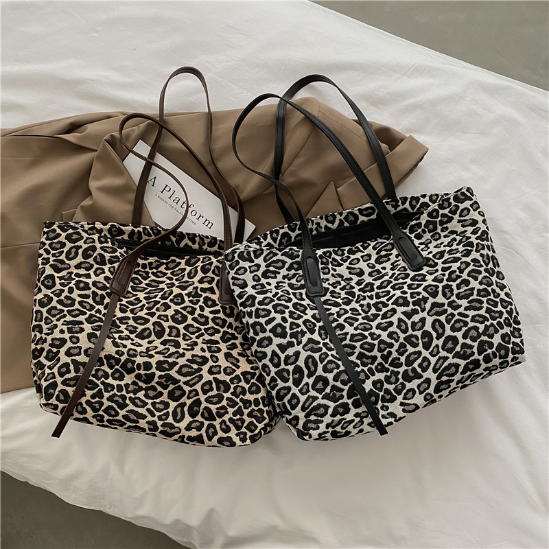 New Autumn and Winter Women's Bags 2021 Korean Style Fashionable Large Capacity One-Shoulder Bucket Bag Texture Trendy Leopard Print Tote Bag