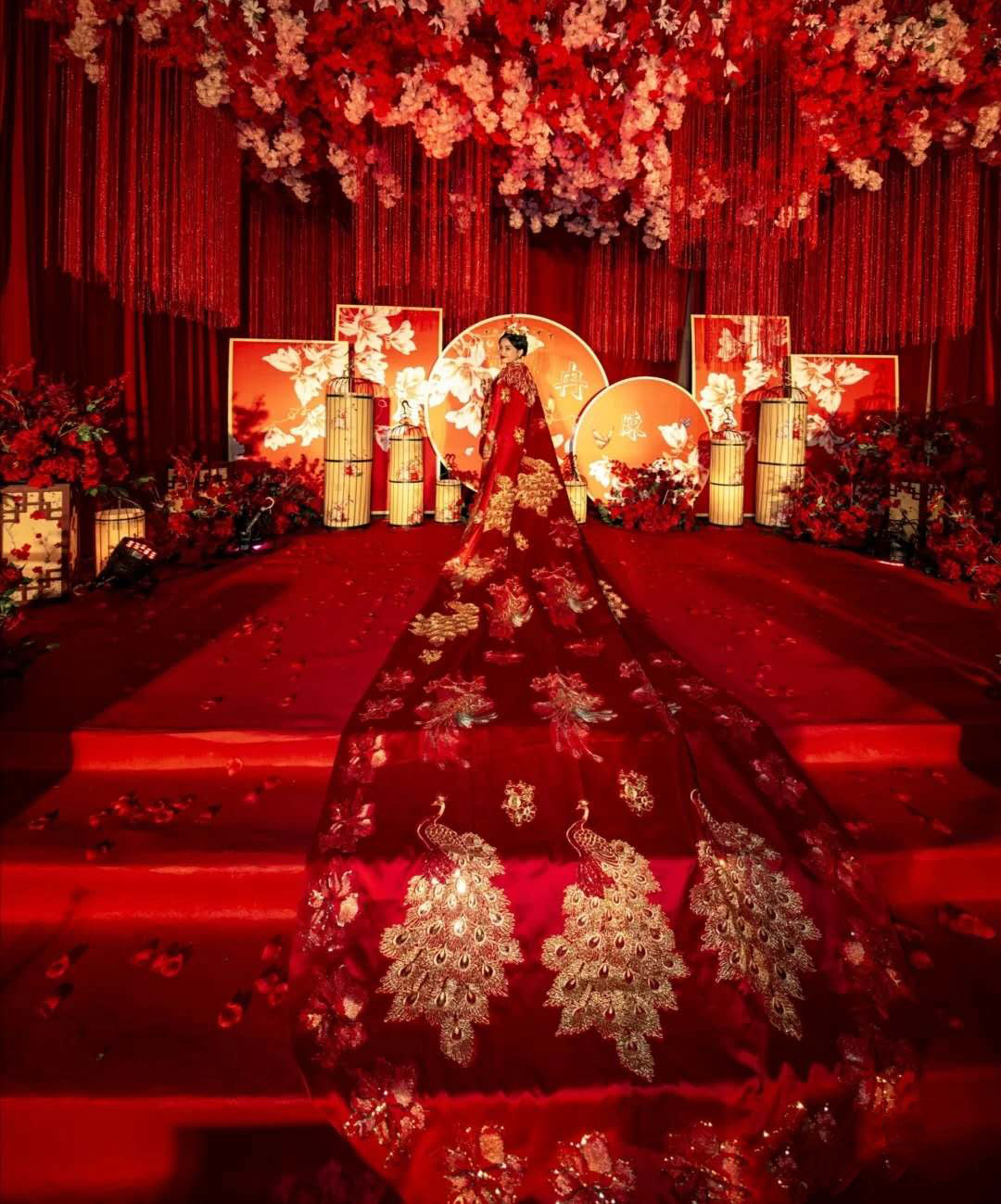 凤冠霞帔大拖尾新娘装中式嫁衣结婚古装秀禾服龙凤褂披肩披风长拖