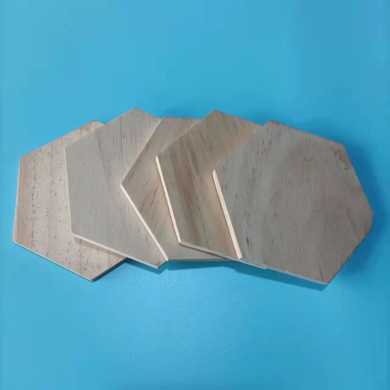 diy decoration semi-finished products need to be processed 10cm pine round 8cm wood piece pine hexagonal wood piece material