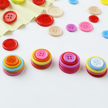 儿童彩色树脂纽扣圆形DIY手工贴画 幼儿园创意材料包小钮扣花扣子