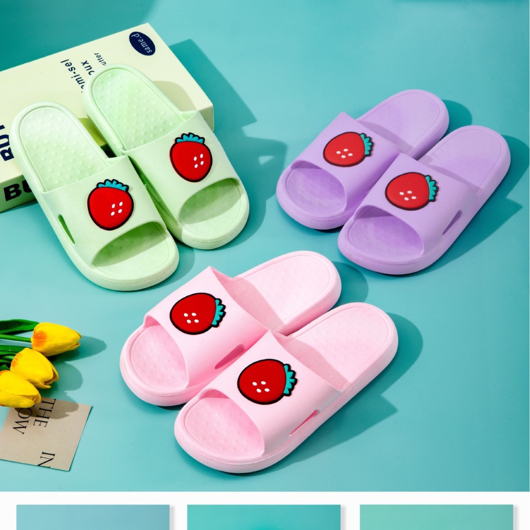 夏季新款厚底家居透气浴室女士大童成人拖鞋 卡通熊图案pvc拖鞋