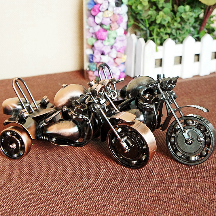 New Handmade Wrought Iron Three Rounds Motorcycle Model Ornaments Children's Gift Metal Texture Crafts