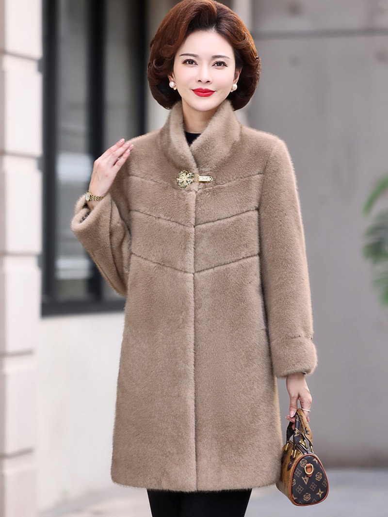 中老年皮草外套水貂绒皮毛一体中长款大衣高档洋气喜婆婆妈妈装