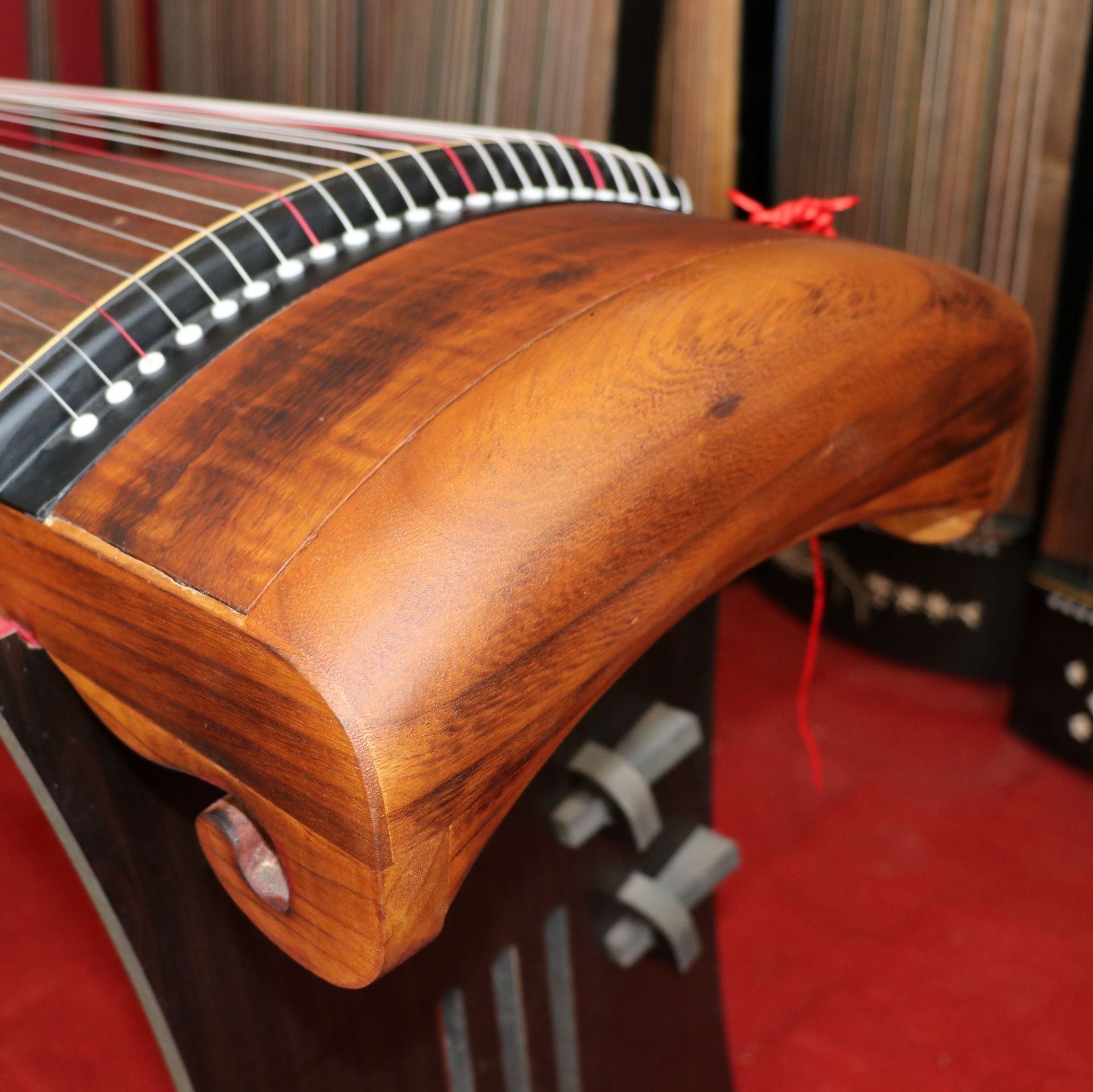 小挖筝135古筝整挖筝专业演奏级别金丝楠木厂家直供