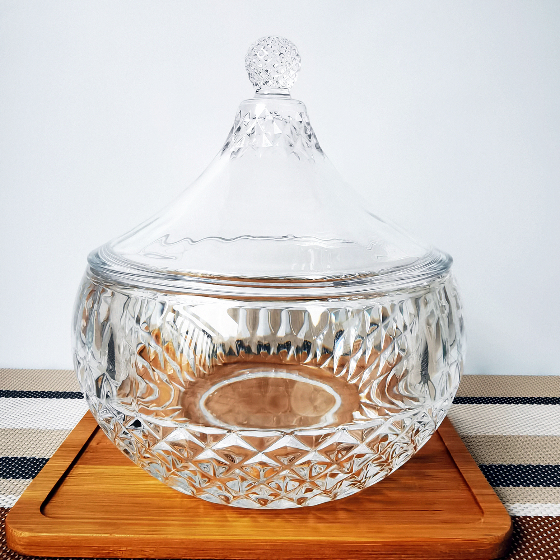 加工定制各种水晶玻璃器皿玻璃杯玻璃瓶玻璃碗玻璃盘玻璃花瓶