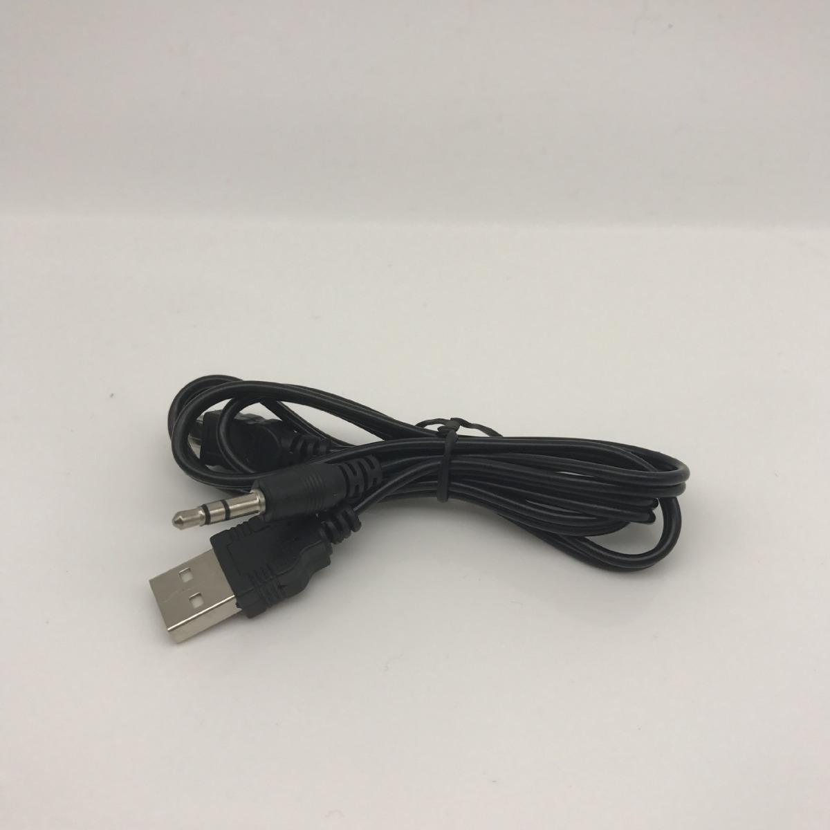 厂家批发老人插卡音箱线音频线 充电线迈克二合一USB数据线一分二