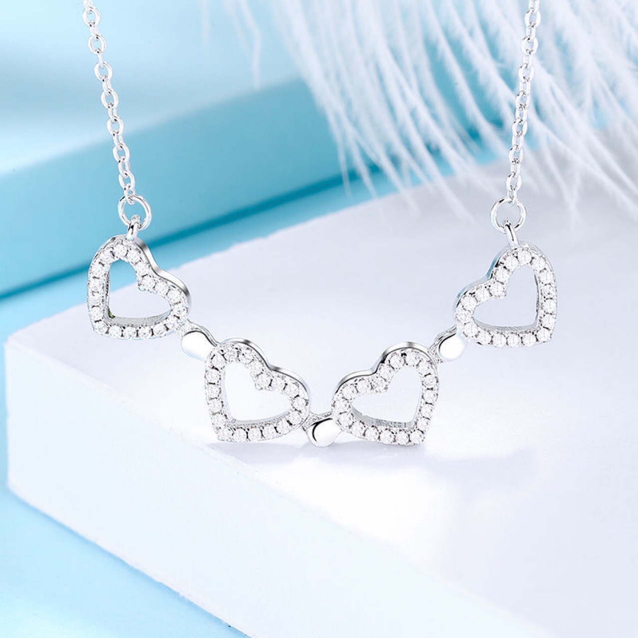 气质同款多宝盒四叶草项链