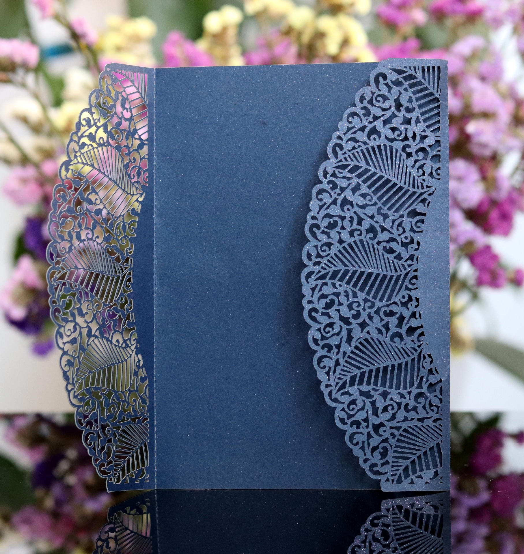 个性邀请函 镂空请柬 婚庆紫色贺卡 欧式蕾丝花边卡片 深圳批发