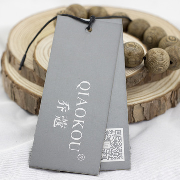 高档专色银服装吊牌铜版纸衣服挂卡标签定 制logo女装吊卡-阿里巴巴