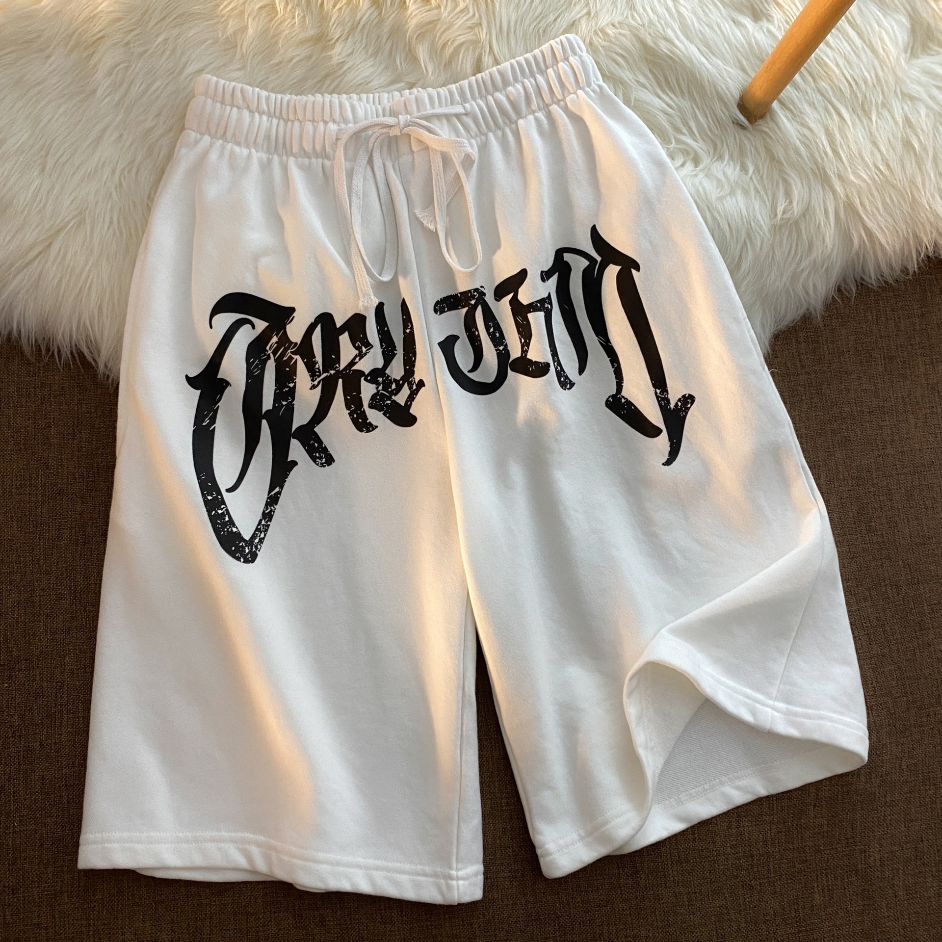 复古哥特风英文运动短裤女夏薄款宽松阔腿直筒休闲五分裤