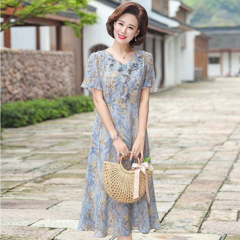 中年妈妈夏装连衣裙洋气高贵中老年女中长款短袖气质雪纺裙子过膝