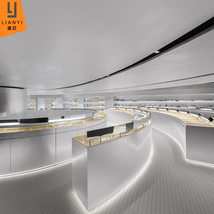 美妆化妆品集合店展柜加工定制木质烤漆弧形货柜彩妆化妆品展示柜