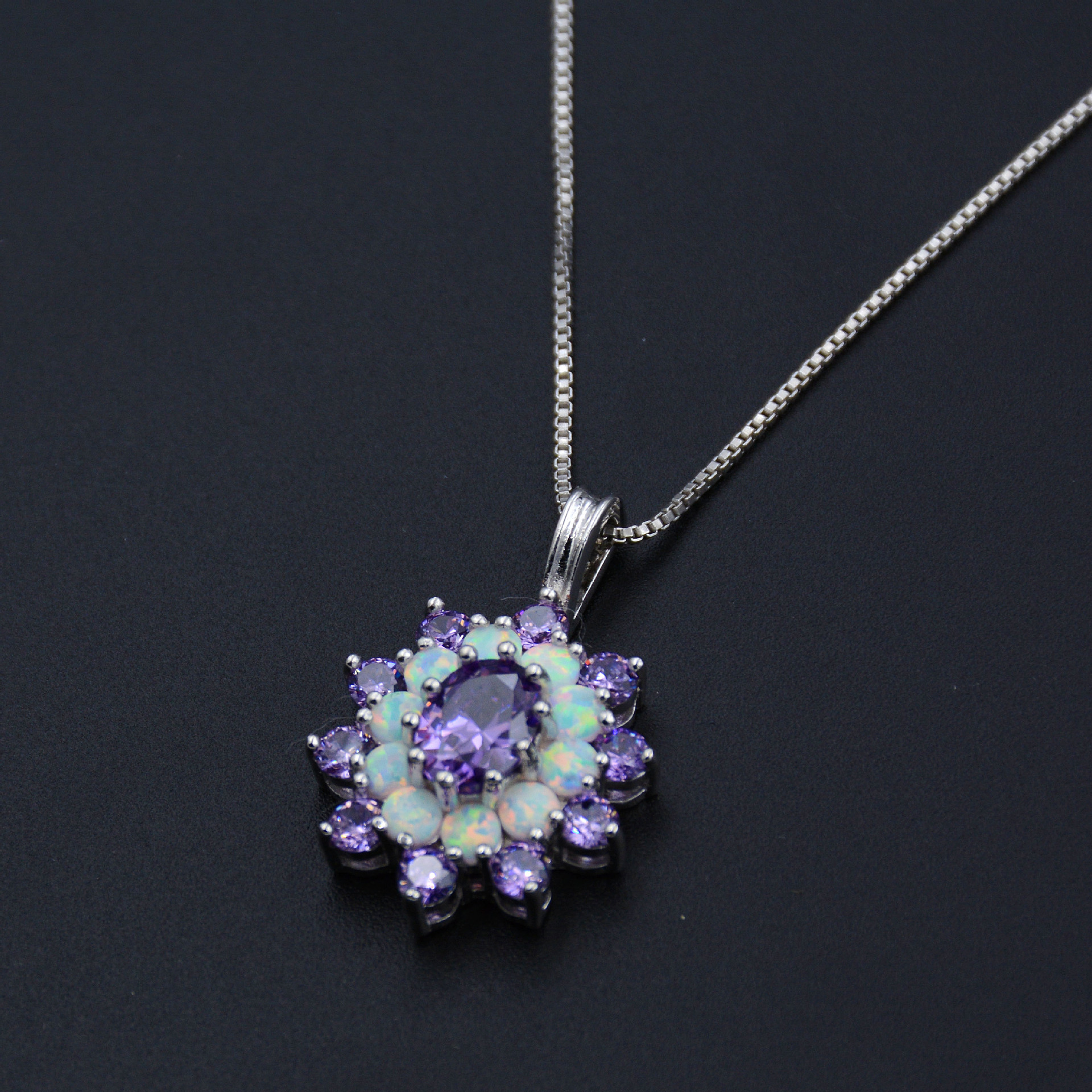 浪漫紫锆石澳宝吊坠女士花朵项链