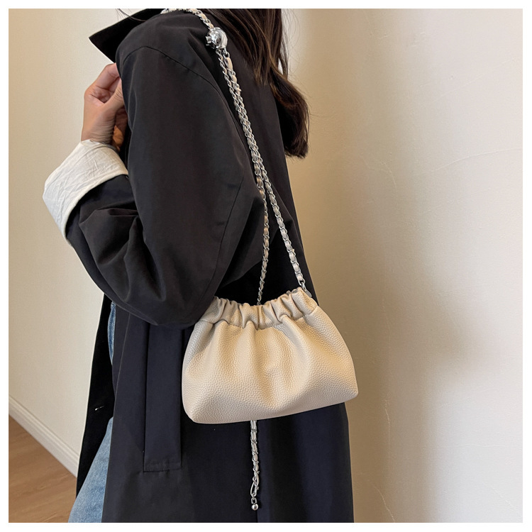 Fashion Popular Bag Women's New High-Grade Solid Color Minority Shoulder Bag All-Match Chain Crossbody Bucket Bag