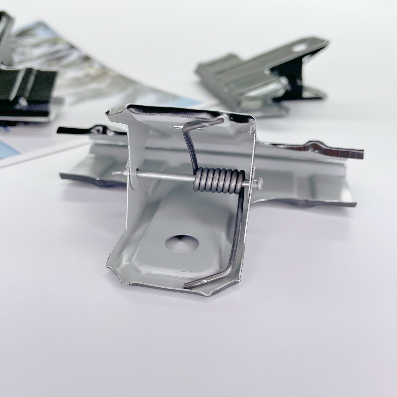 老式凭证铁夹 5号红绿票夹彩色夹口宽黑夹6号铁夹子大财务夹-阿里巴巴