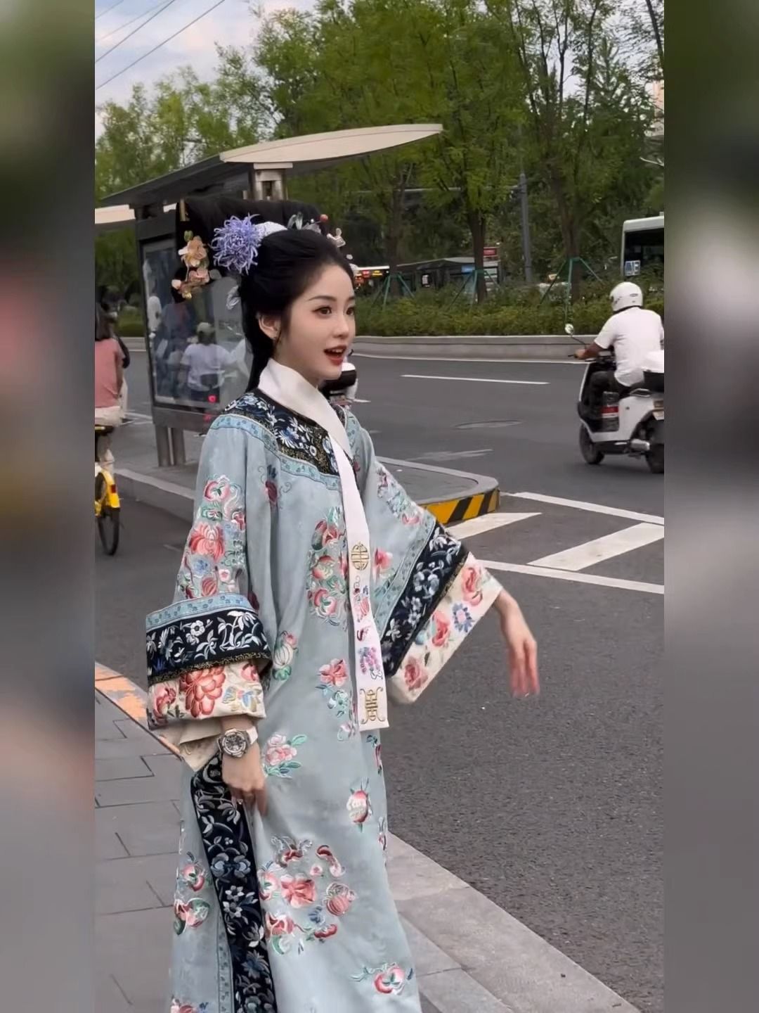 qing dynasty women‘s clothing han chinese clothing qing dynasty cappa pluvialis banner style plaid clothing new chinese court style printed two-piece suit