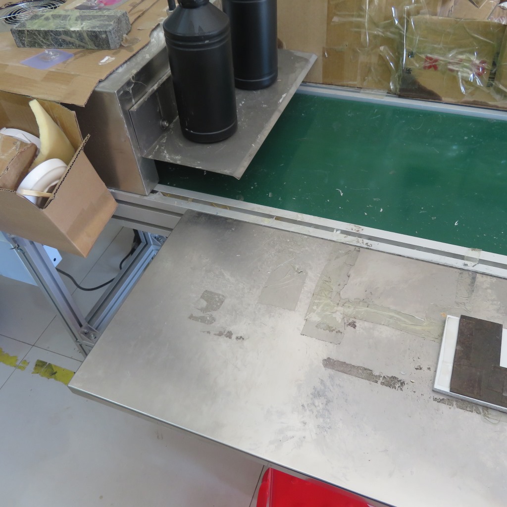 粘无痕挂钩生产机器led紫外线流水线uv机固化无痕贴生产设备机器