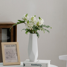 北欧简约白色创意陶瓷花瓶客厅鲜花乾燥花摆件装饰家居餐桌插花值