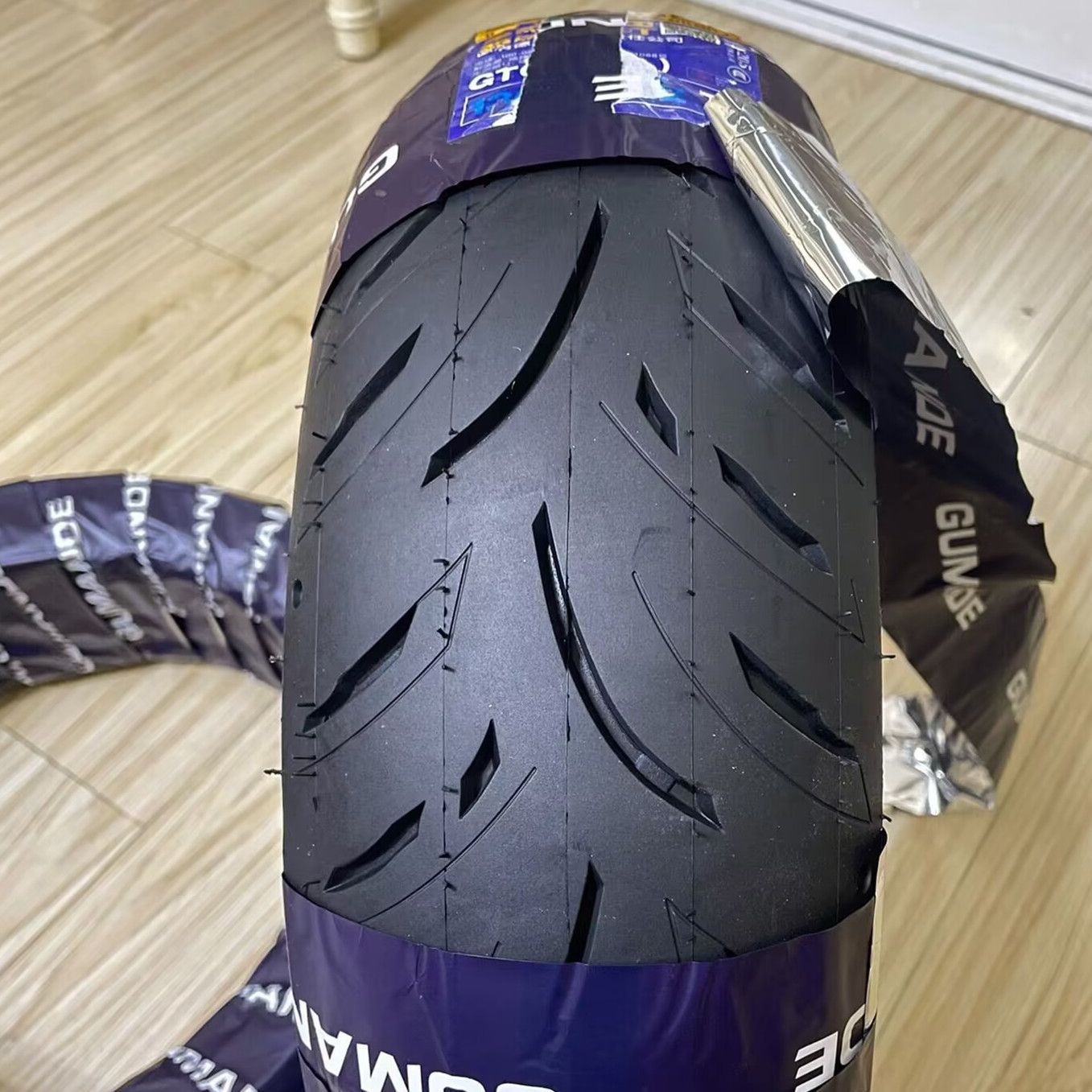 正新轮胎120/70-12电动车摩托车外胎小飞鹰12070一寸半热熔真空胎