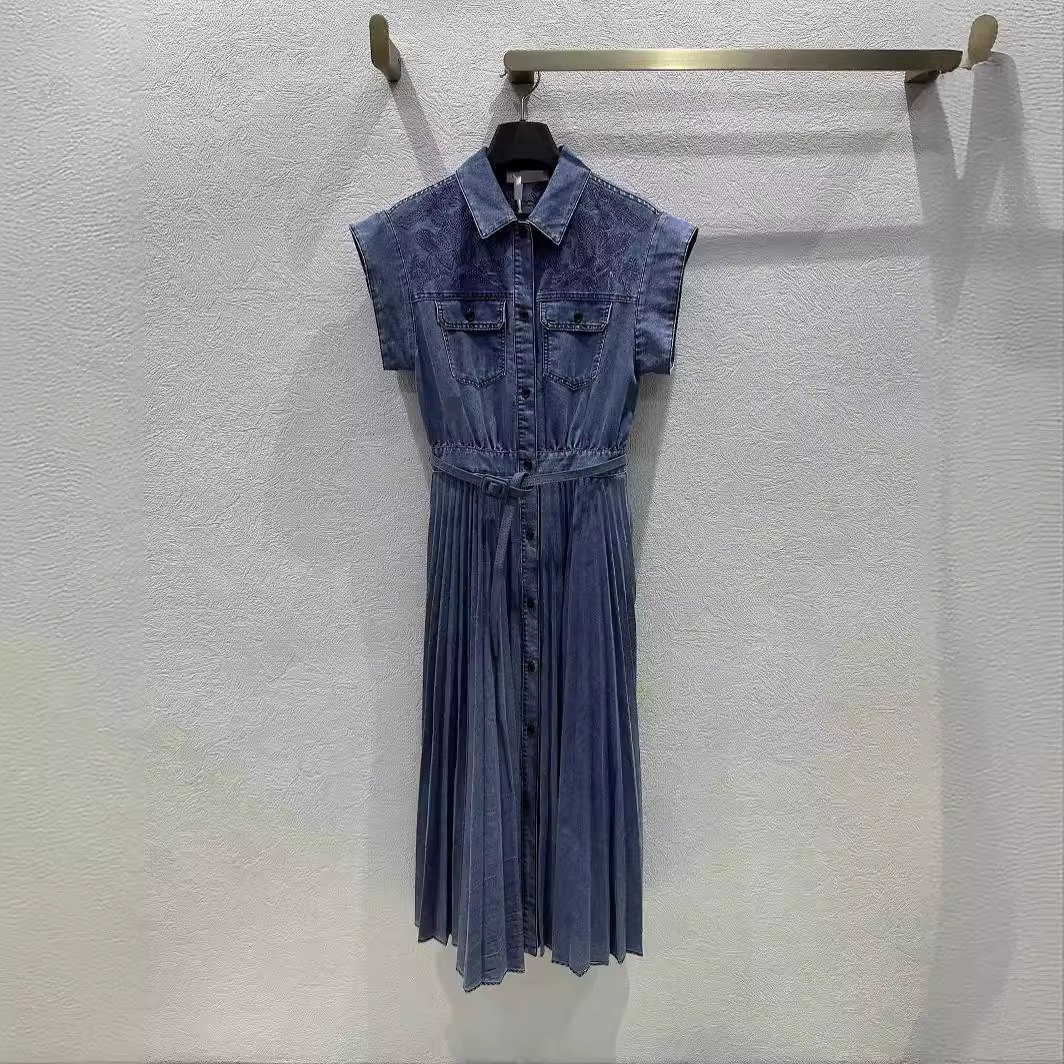 蝴蝶花09元素重工盘花刺绣大裙摆牛仔百褶裙子高级感天丝连衣裙