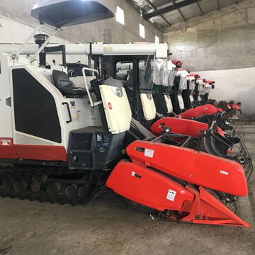 洋马久保田沃得二手收割机888 688 588 yh880 锐龙 arn698 ar90