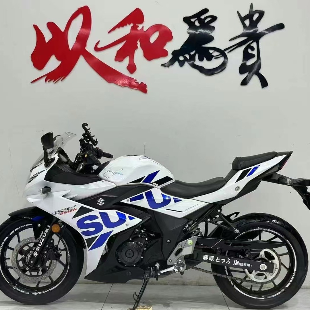 国四铃木gsx250cc双缸水冷跑车男士燃油代步公路赛趴赛重机摩托车