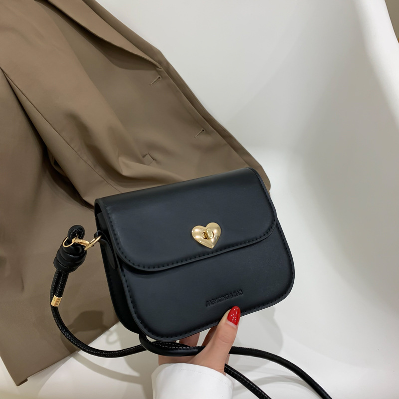 Cross-Border Fashion Shoulder Bag 2022 Autumn and Winter New Pure Color Trendy Pu Women's Bag Trendy Simple Love Metal Messenger Bag