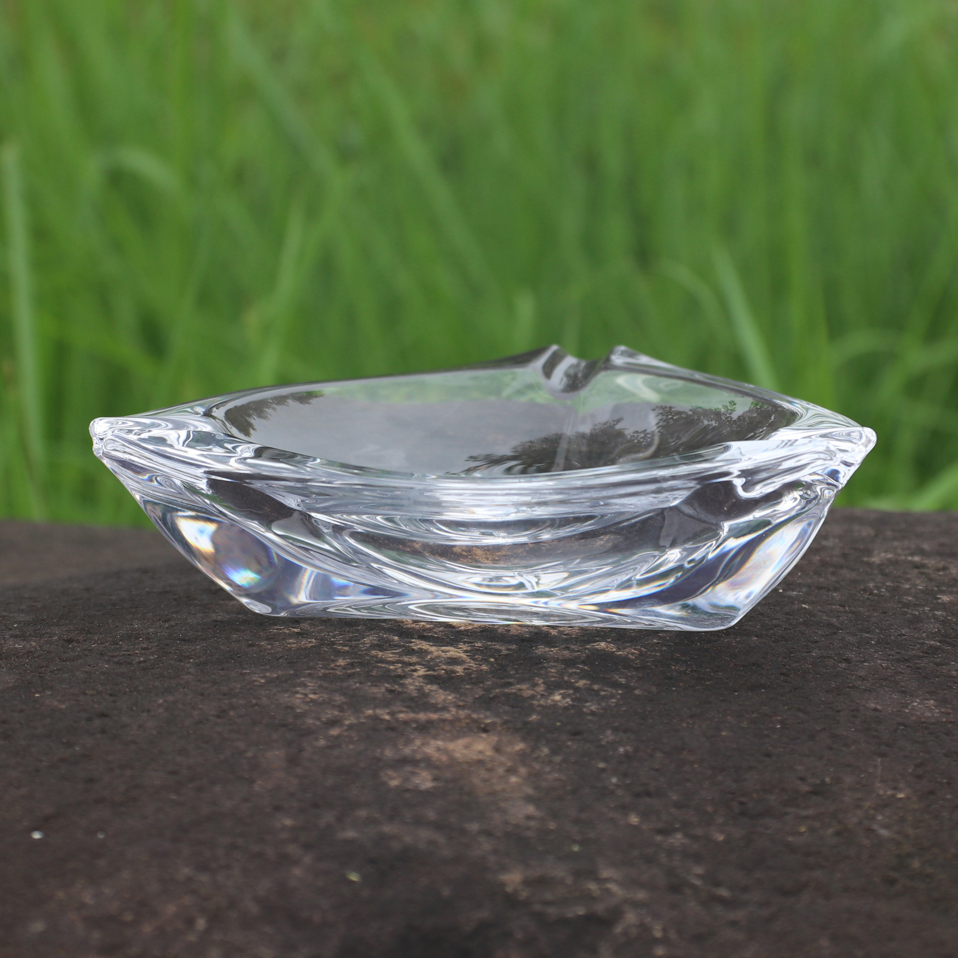 简约透明水晶烟灰缸家用客厅办公室ktv加厚三角形酒店玻璃烟缸