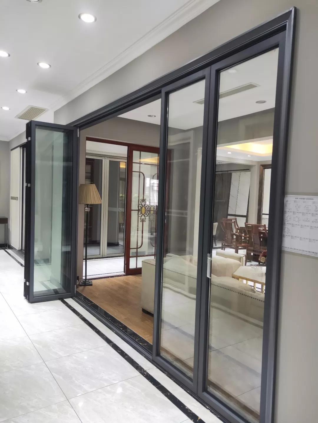 墨高门窗 广东50/58隐藏合页折叠门 凯森贝格五金 铝材厚度2.