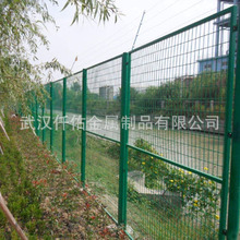 湿地围栏网 公路铁路护栏网隔离铁丝网 果园圈地河道养殖围栏网
