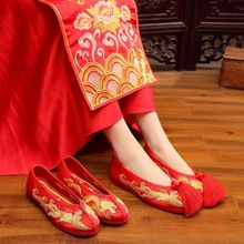 中式婚鞋上轿布鞋红色龙凤新娘秀禾鞋平底女结婚鞋子秀禾服绣花鞋