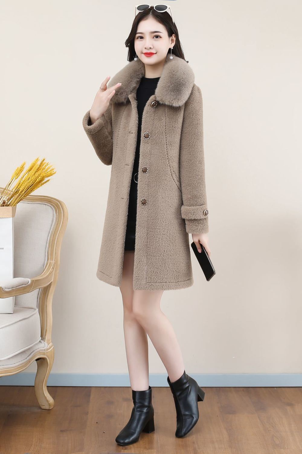 毛领加厚水貂绒中长款外套女冬装新款中老年高档毛呢皮毛一体大衣