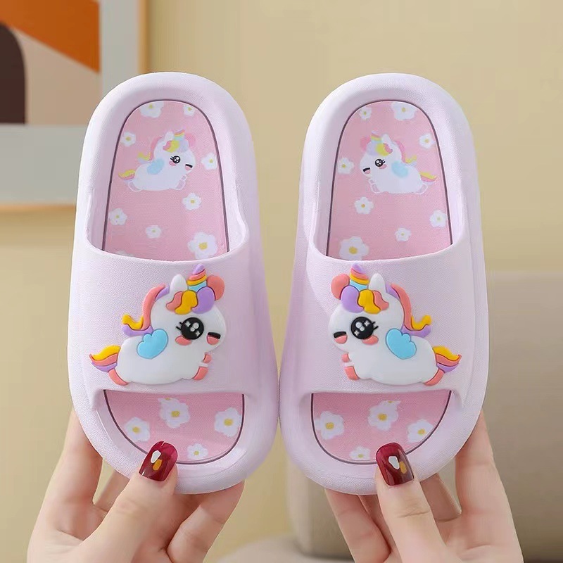 2023 New Children's Slippers Summer Girls' Cute Fashion Non-Slip Soft Bottom Home Indoor Parent-Child Girls' Sandals