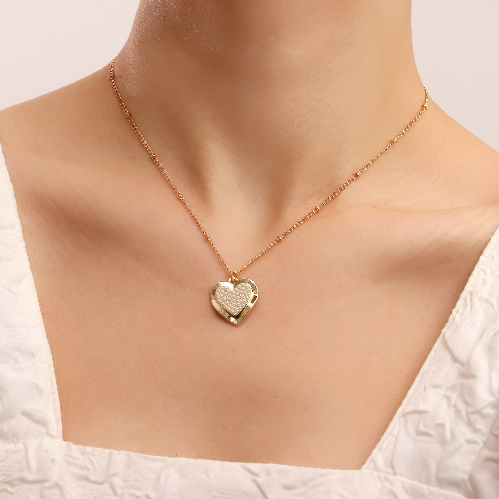 欧美热销饰品 ins风简约唯美锁骨链微镶钻几何爱心吊坠项链女配饰