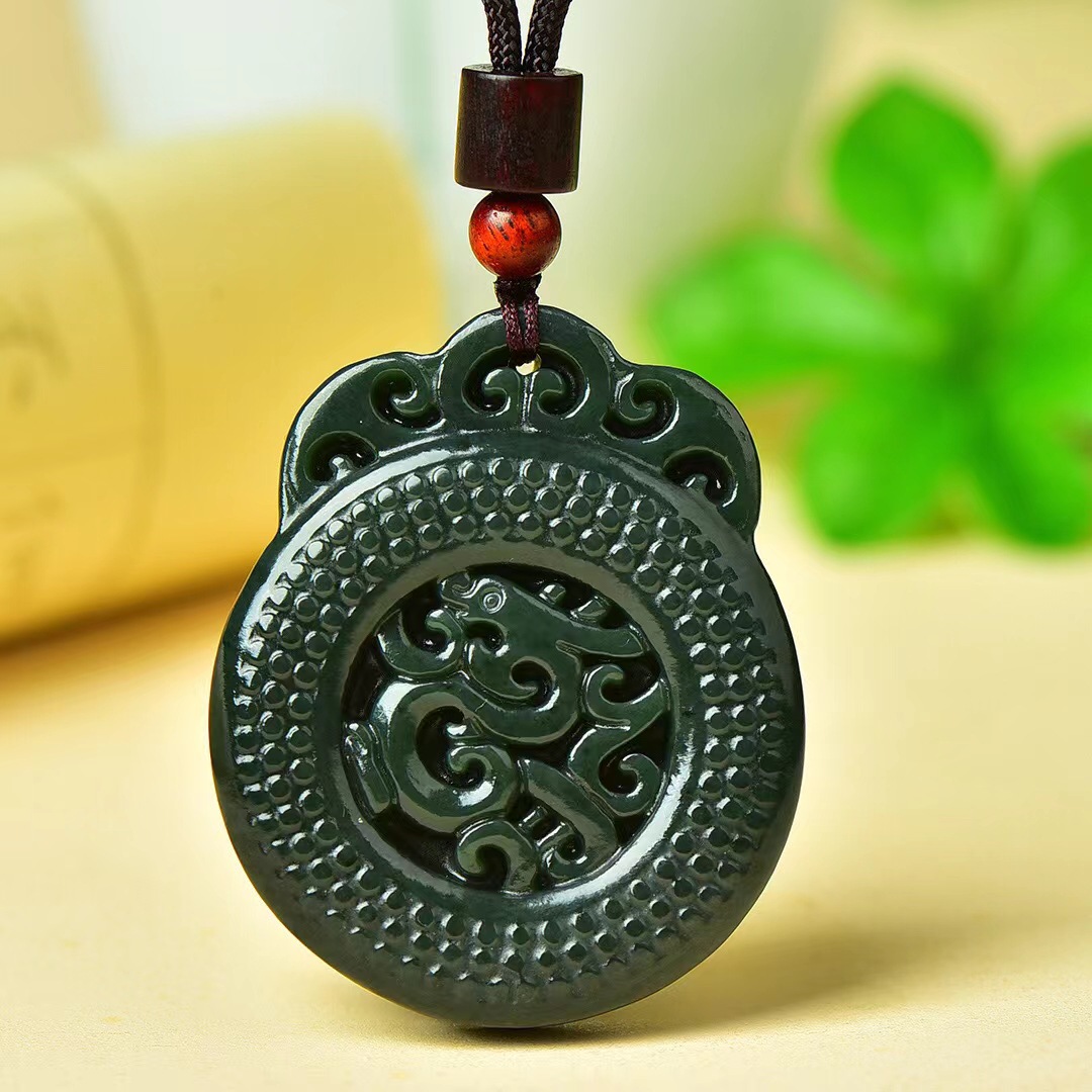 天然和田玉双面仿古龙牌吊坠项链男女款新疆青玉圆形玉佩挂件