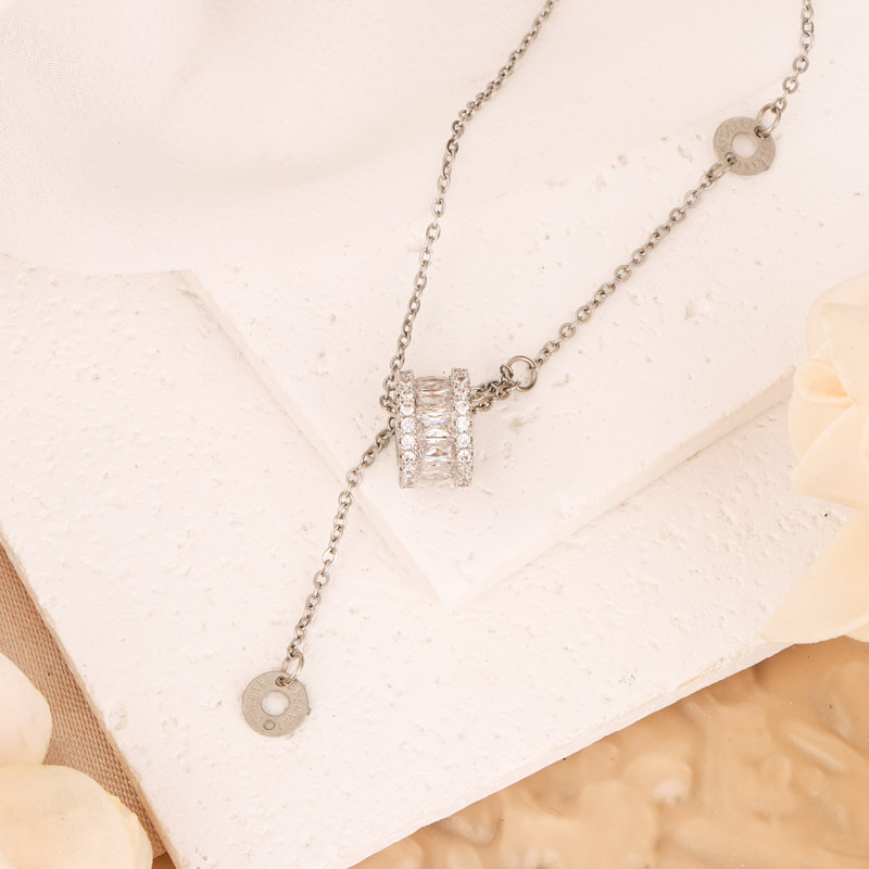 Same Style Micro Inlaid Zircon Crystal Small Waist Pendant Necklace Light Luxury Minority Design Sense Personalized Clavicle Chain Women