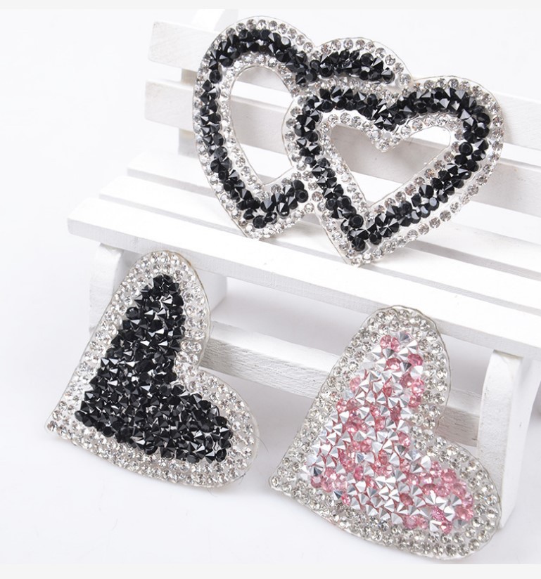 背胶爱心桃图案水钻烫钻 t恤烫胶修补洞贴花 服装辅料补丁贴diy