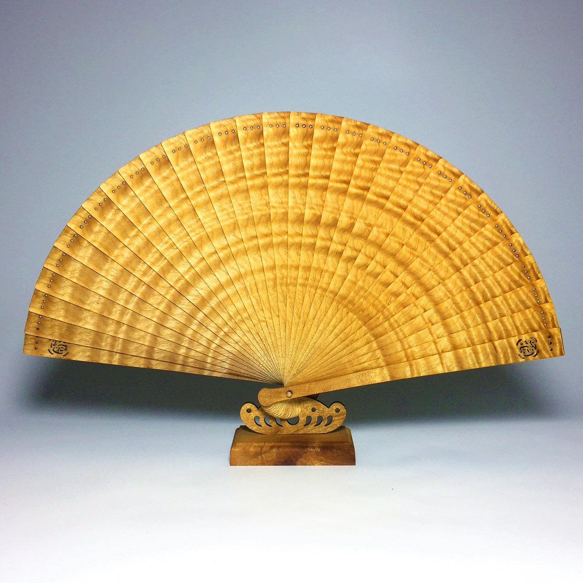 63成交0件余江区辍素电子商务商行2年相似崖柏扇子木质工艺品摆件扇子