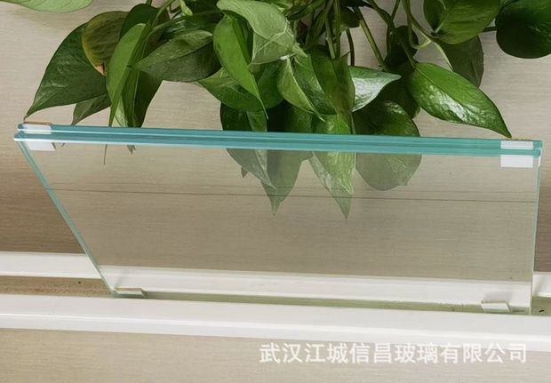 6mm超白钢化pvb夹胶夹丝防火安全防爆隔断玻璃门